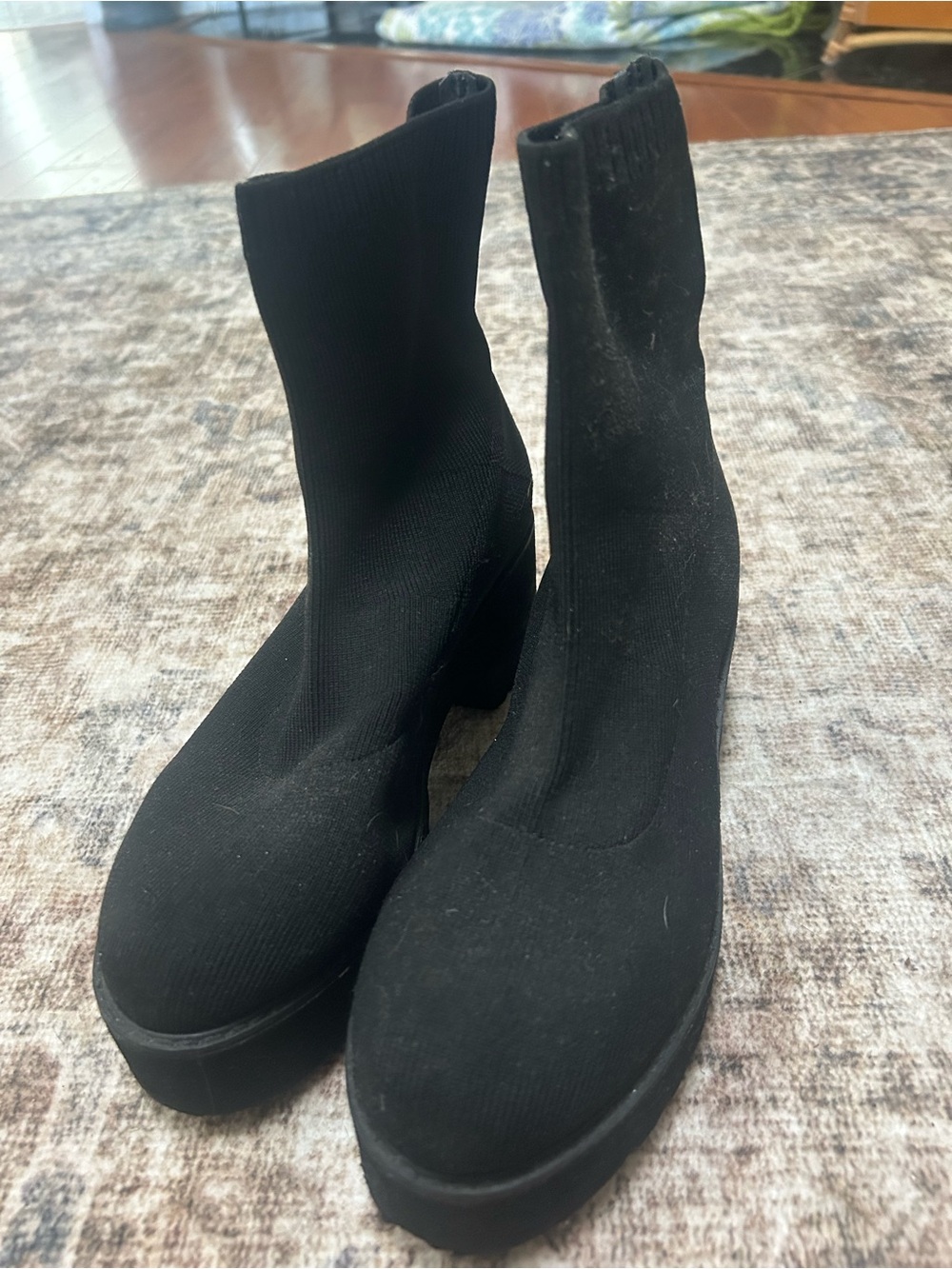 Platform sock pullon boots